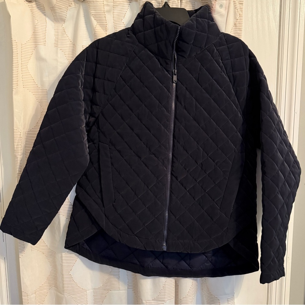 Athleta navy blue whisper featherless luxe Quilted Jacket medium petite